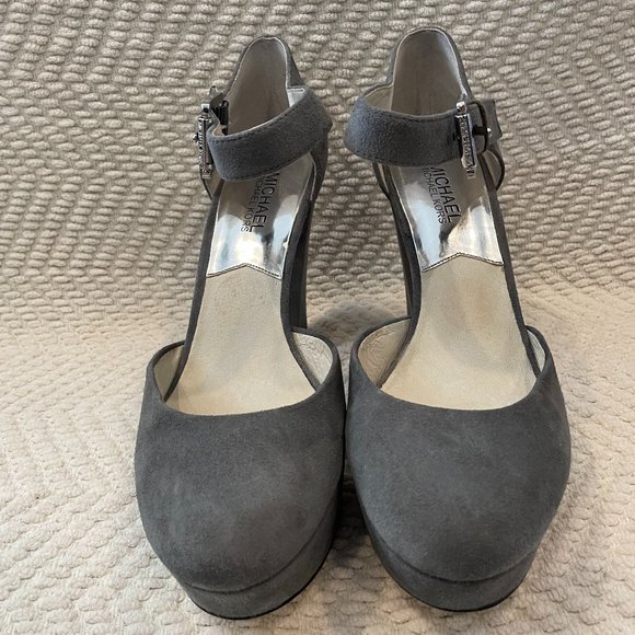 Michael Kors suede platform pumps, size 8 - Picture 3 of 4